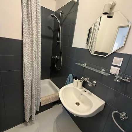 Dzikie Fiolki Hotel *